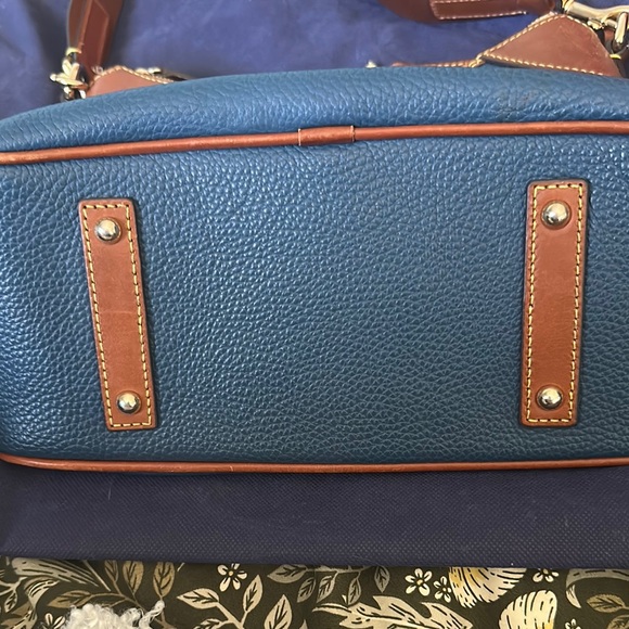 Dooney & Bourke Blue and Tan Pebbled Leather Shoulder Bag - Picture 3 of 4